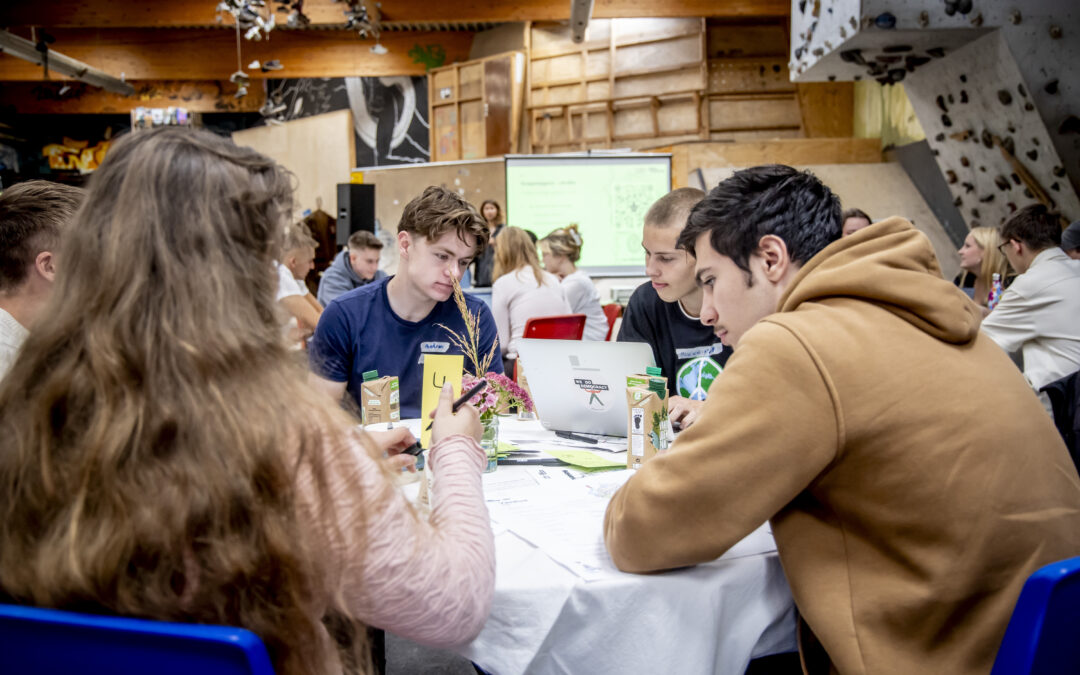 Sådan styrker vi ungedemokratiet – 14 anbefalinger fra de unge selv